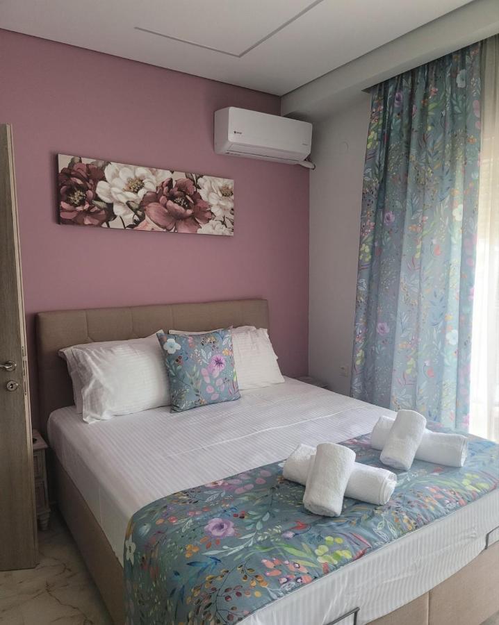 Studios Aigialos Peraía Pokoj fotografie