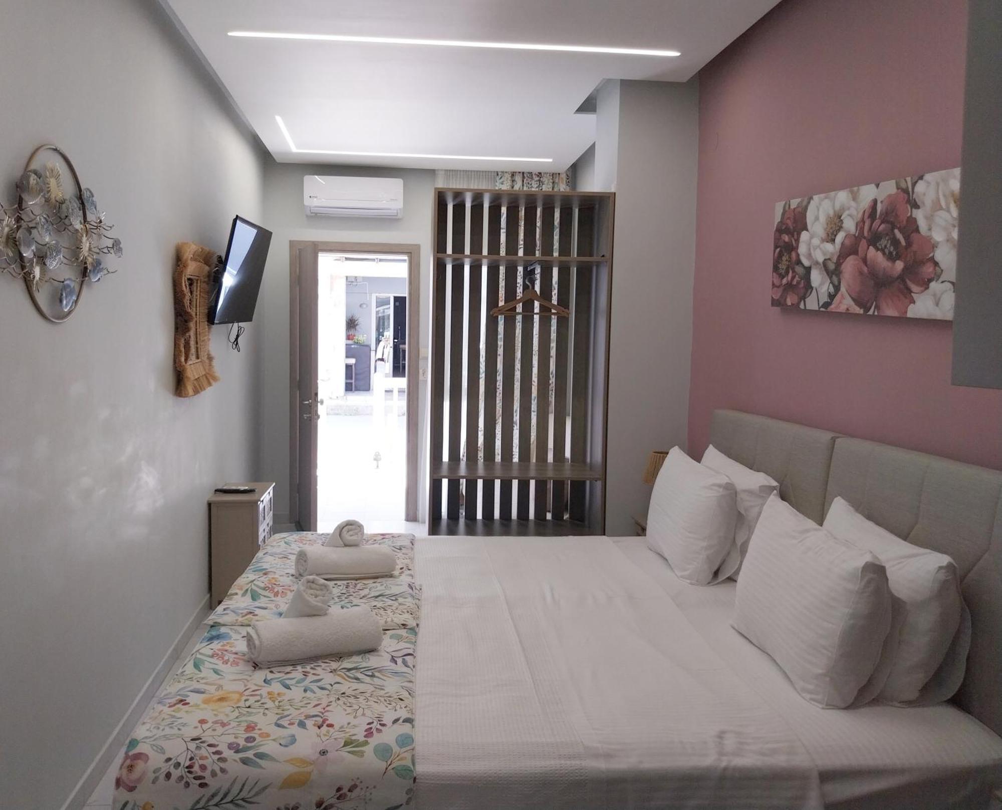 Studios Aigialos Peraía Pokoj fotografie